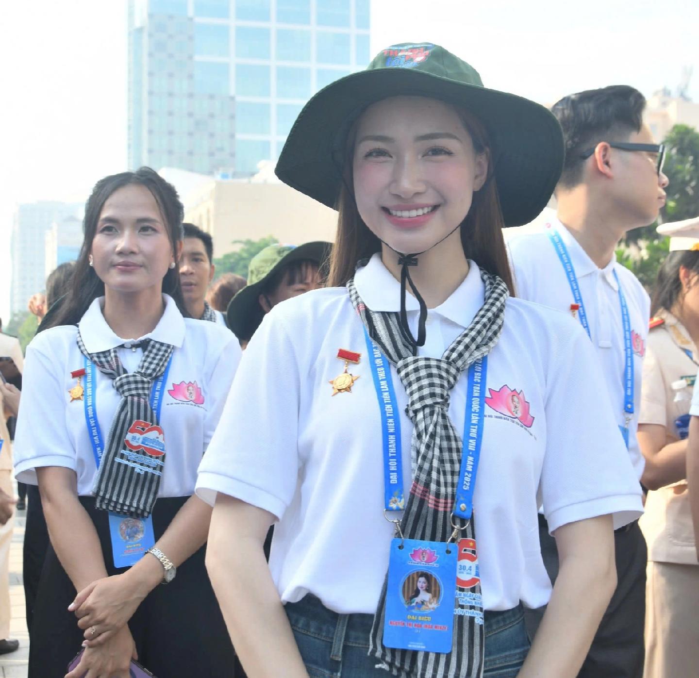 Lời dạy của Bác là ánh sáng soi đường