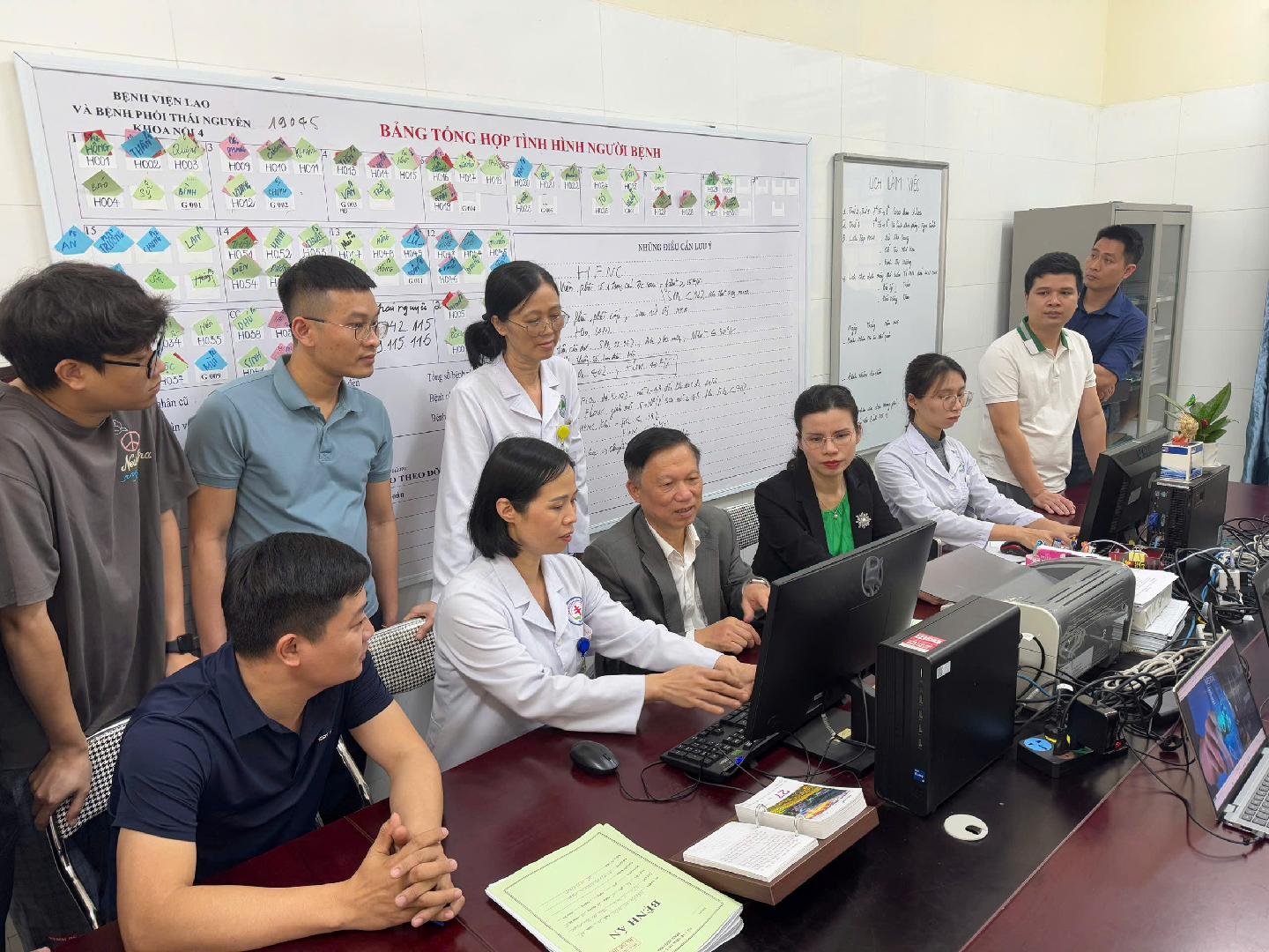 Thái Nguyên đứng thứ 3 toàn quốc trong triển khai Sổ sức khỏe điện tử trên ứng dụng VNeID